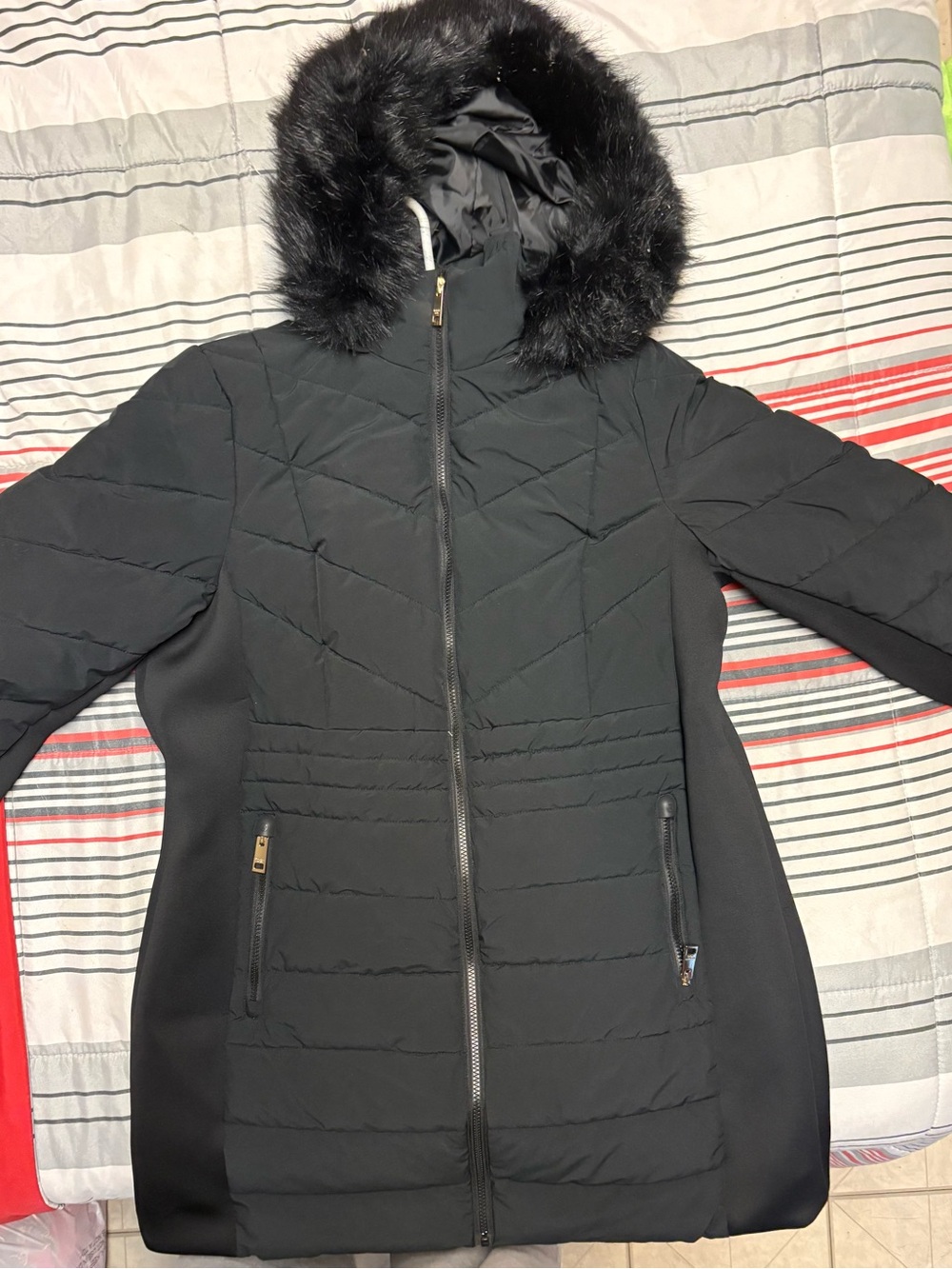 Michael Kors Black Faux-Fur Trim Hooded Puffer Coat